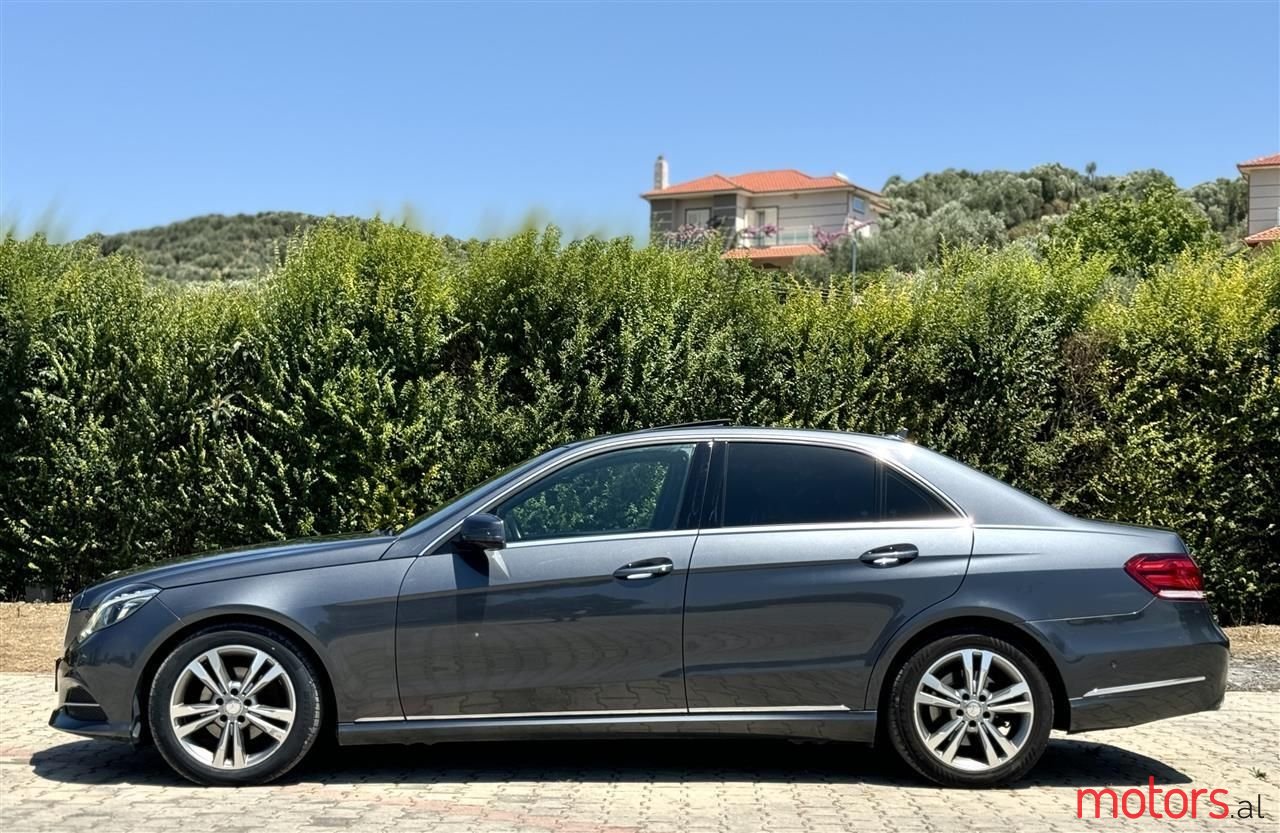 2015' Mercedes-Benz E 220 photo #5