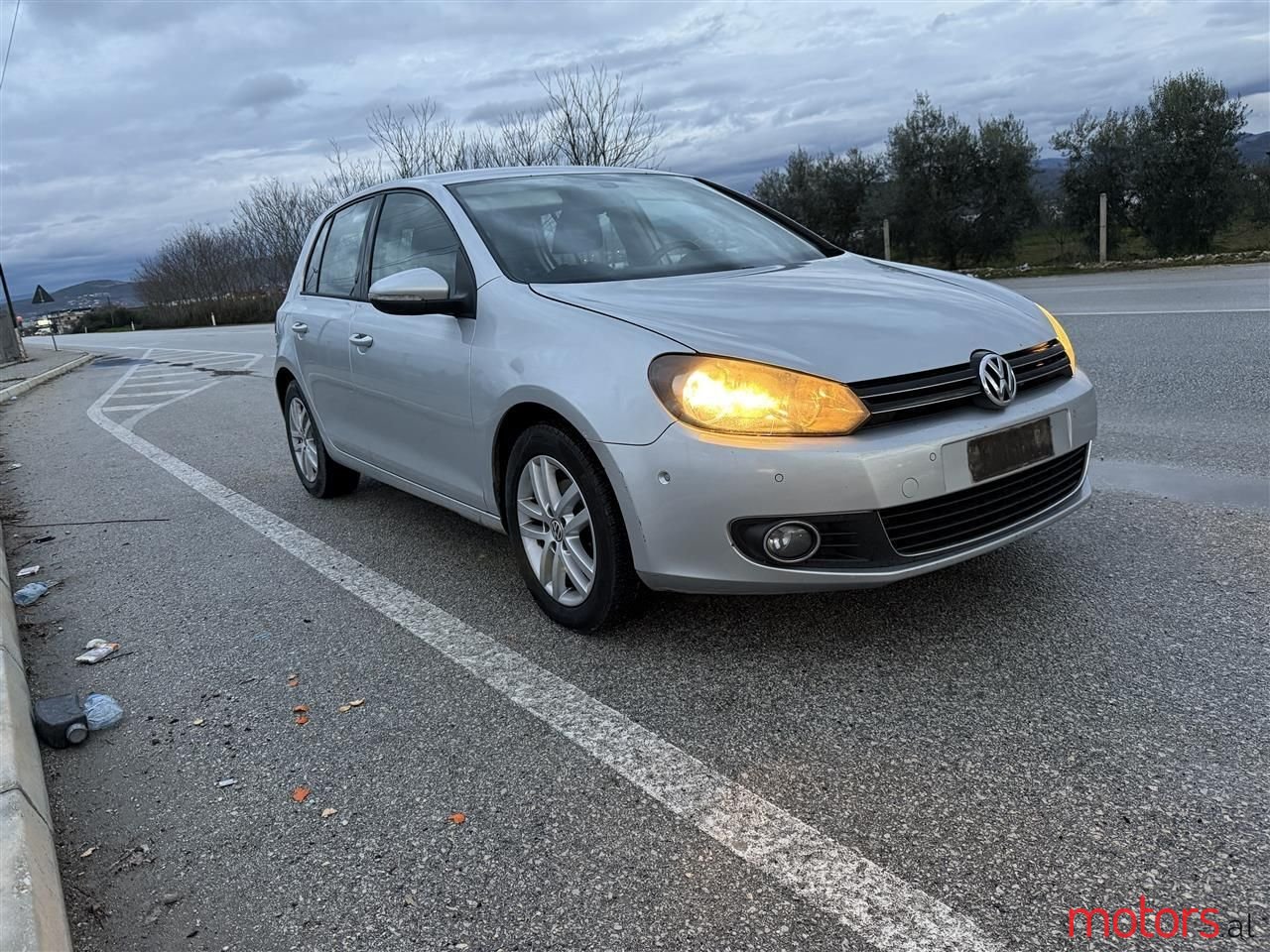 2010' Volkswagen Golf photo #2