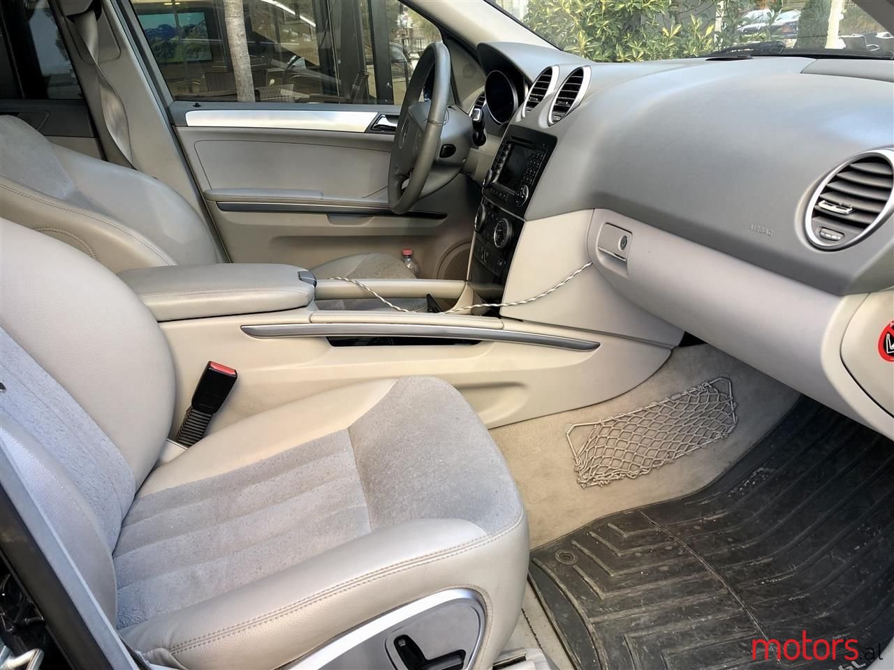 2008' Mercedes-Benz ML 320 photo #5