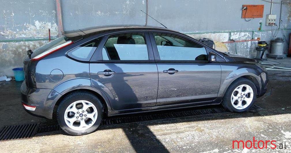 2010' Ford Focus photo #1