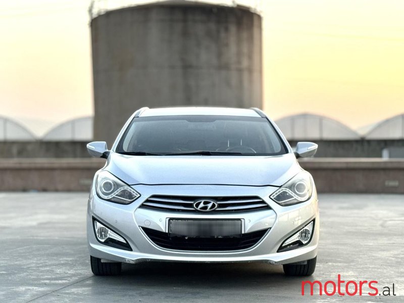 2013' Hyundai i40 photo #1