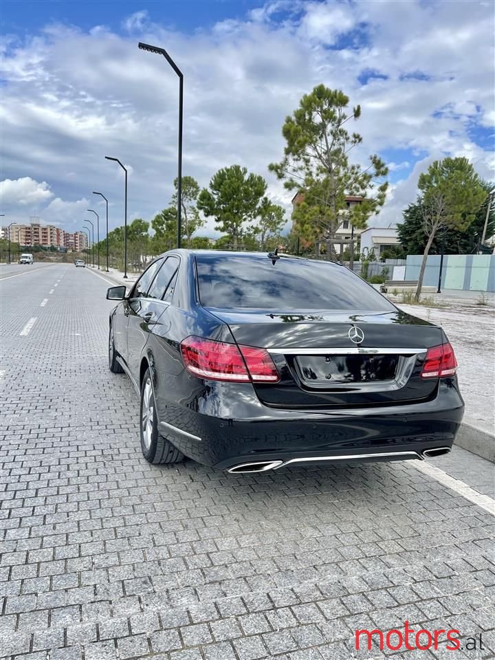 2014' Mercedes-Benz E 220 photo #1