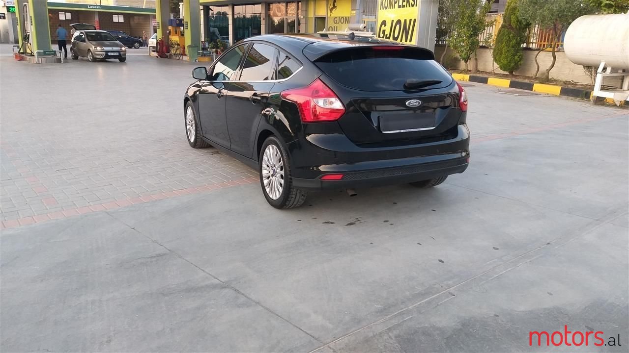 2011' Ford Focus photo #4