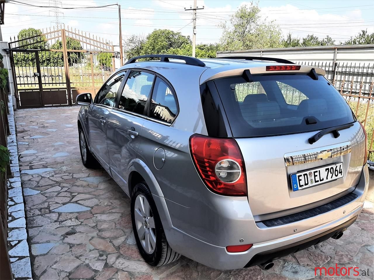 2009' Chevrolet Captiva photo #3