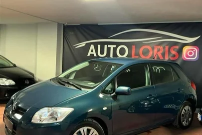 2008' Toyota Auris