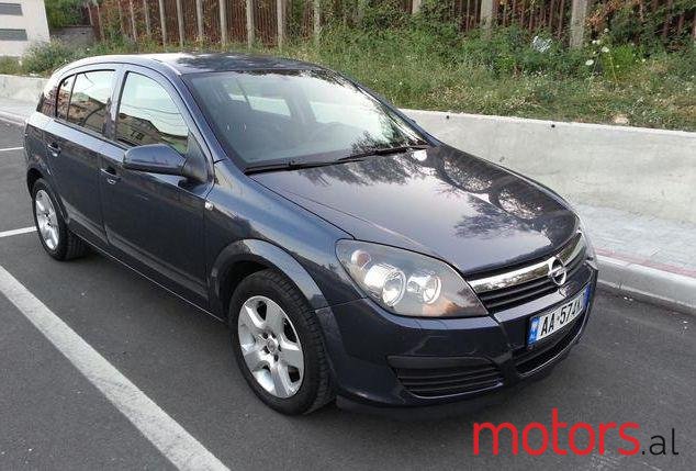 2006' Opel Astra photo #2