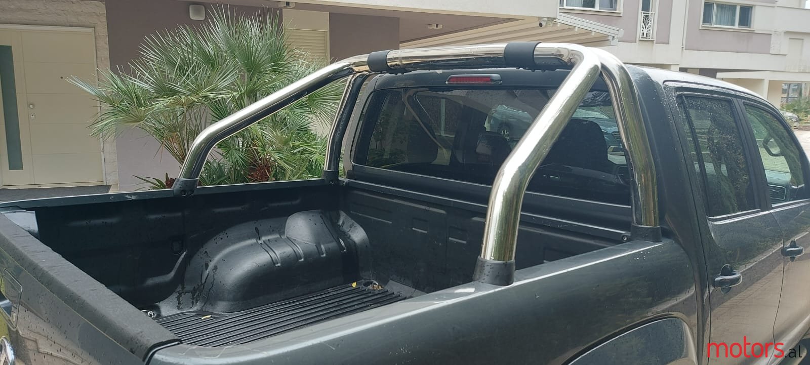 2019' Volkswagen Amarok photo #3