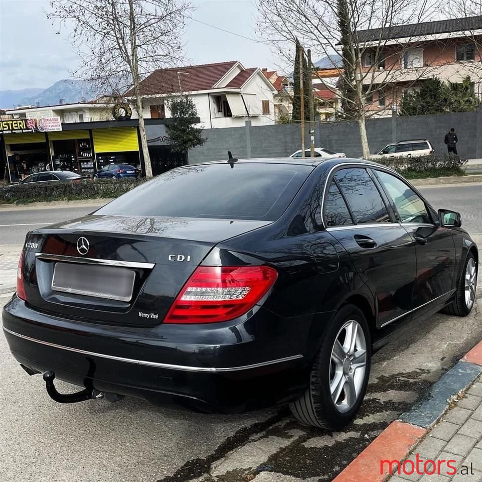 2013' Mercedes-Benz C 200 photo #5