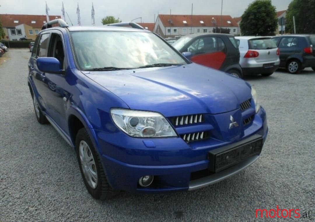 2006' Mitsubishi Outlander photo #1