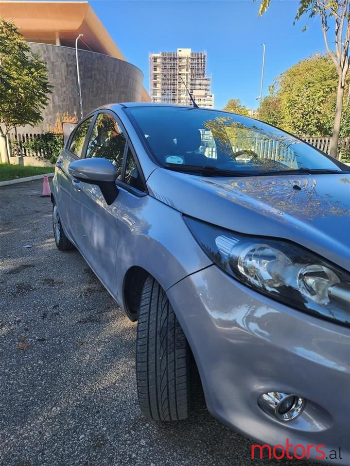 2011' Ford Fiesta photo #5