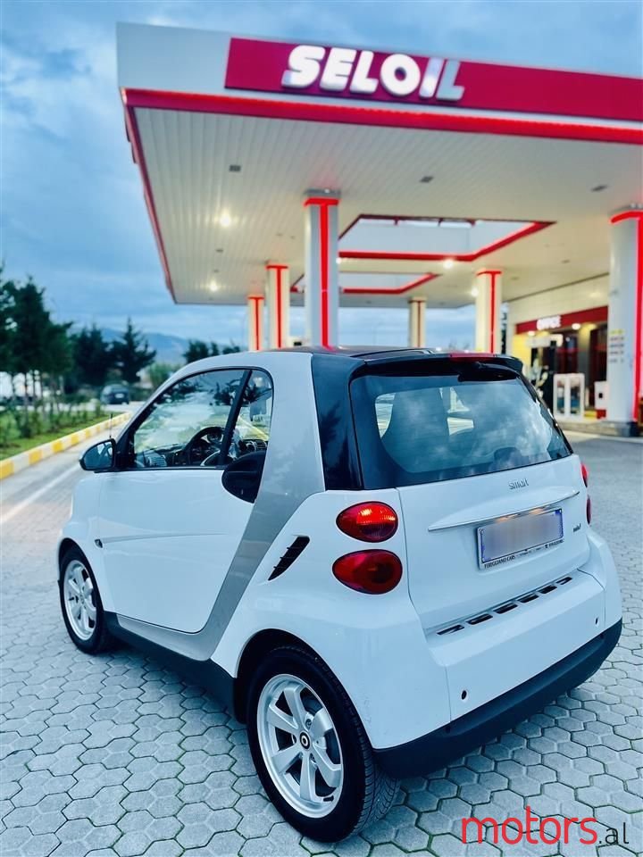 2010' Smart Fortwo photo #2