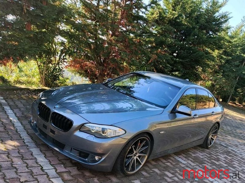 2012' BMW 528 photo #4
