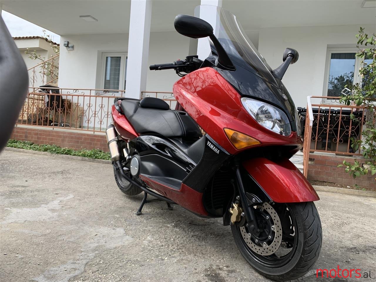 2005' Yamaha TMAX photo #1