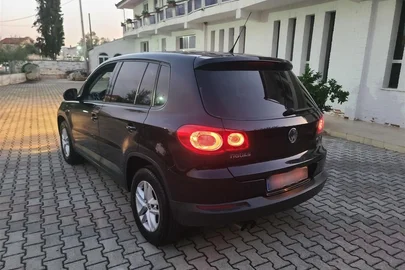 2011' Volkswagen Tiguan