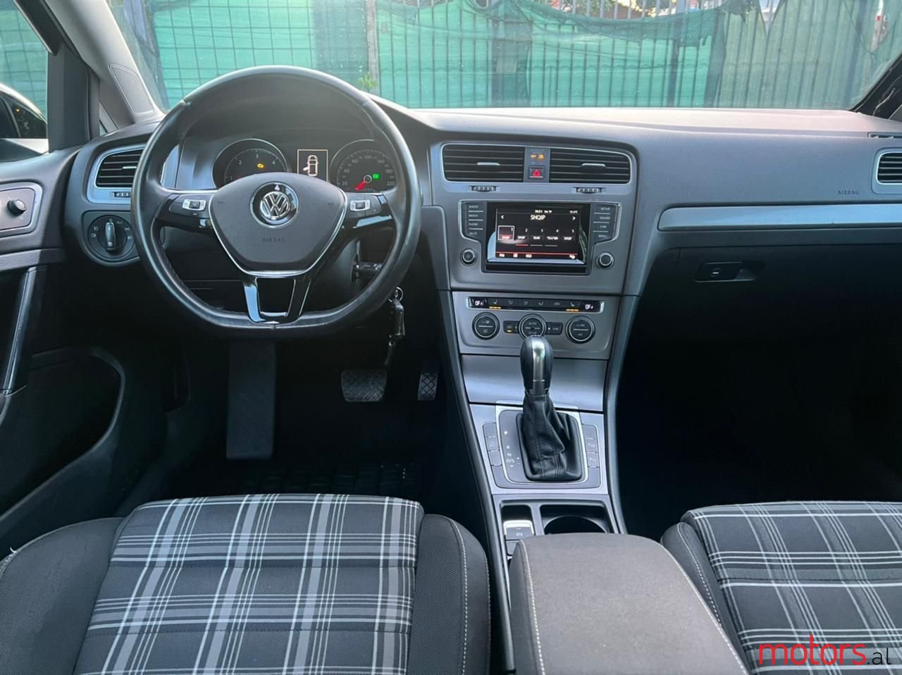 2013' Volkswagen Golf photo #3