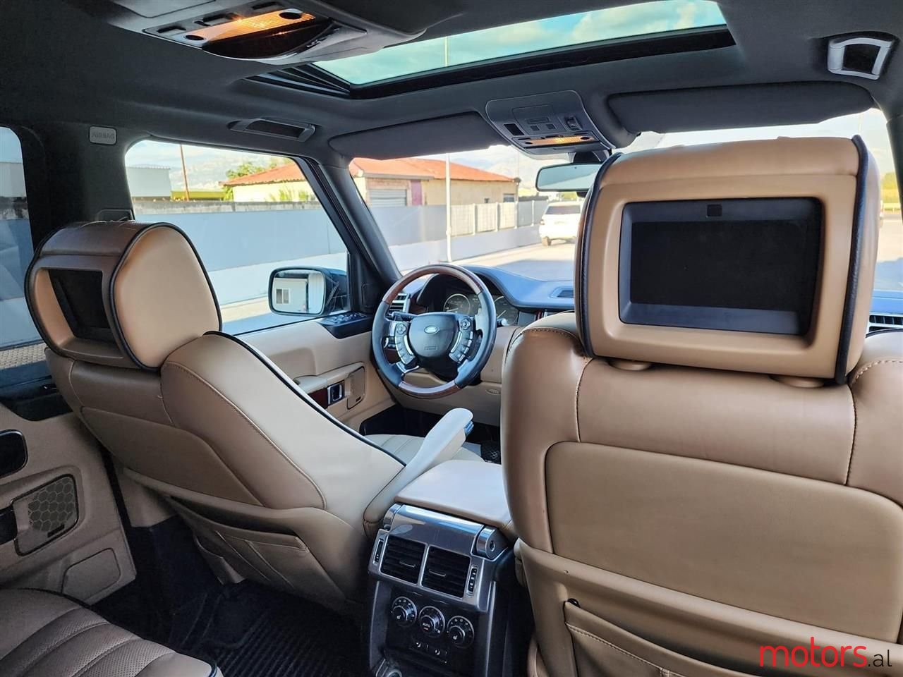 2011' Land Rover Range Rover photo #1