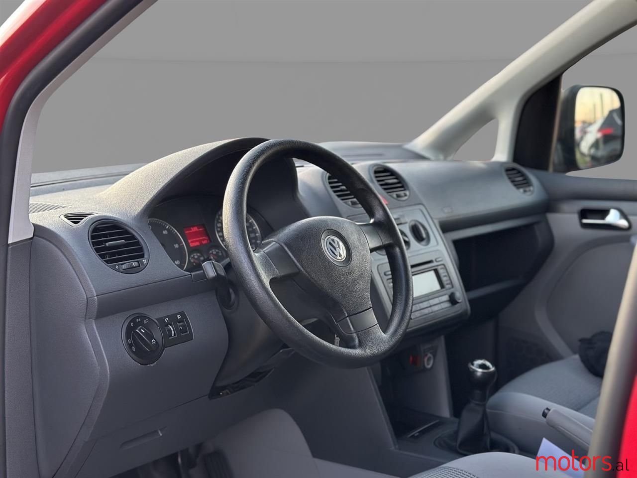 2006' Volkswagen Caddy photo #2