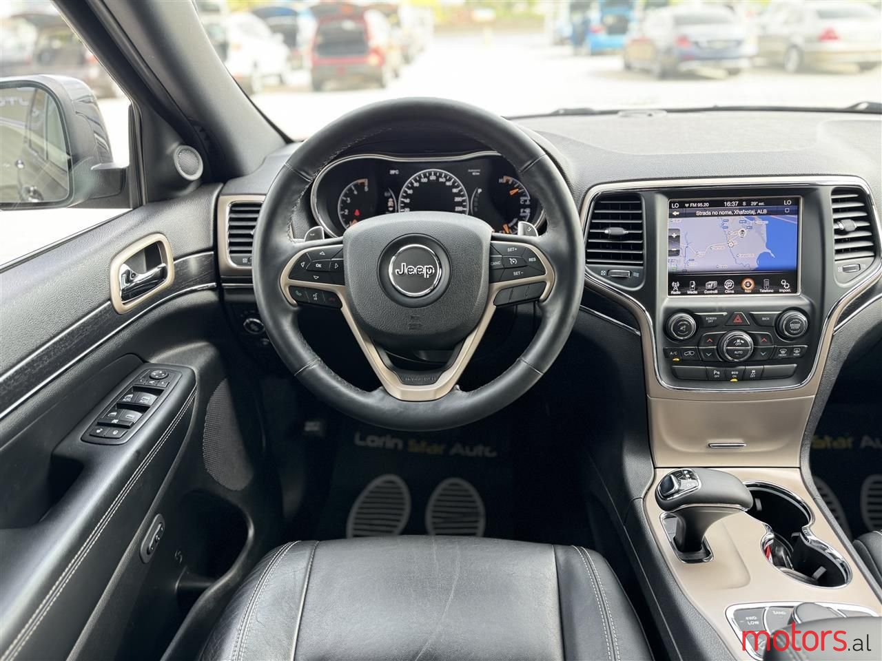 2014' Jeep Grand Cherokee photo #2