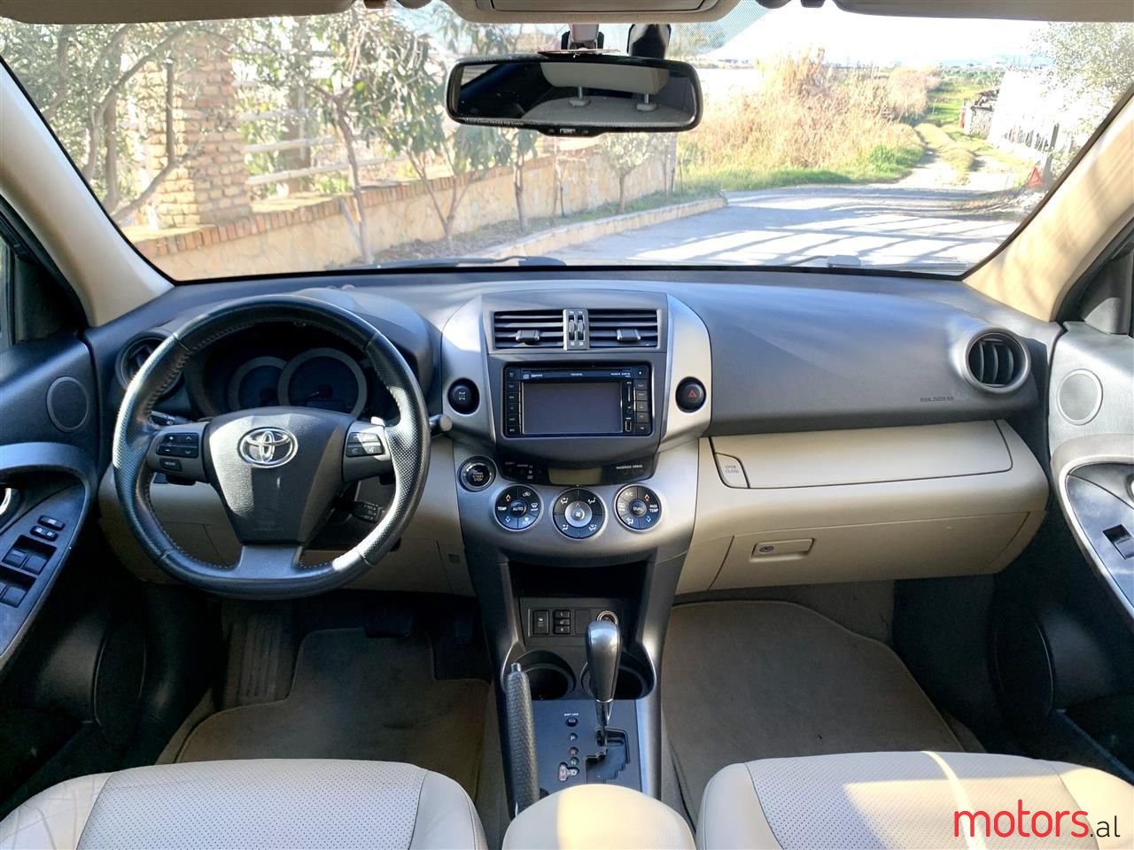 2010' Toyota RAV4 photo #4