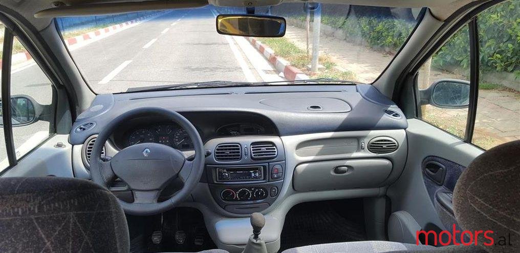 2001' Renault Scenic photo #2