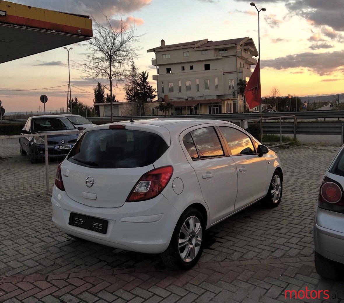 2011' Opel Corsa photo #5