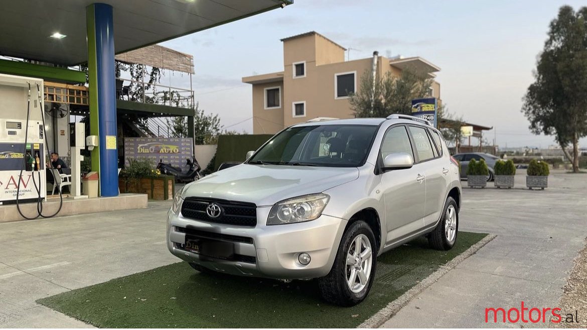 2006' Toyota RAV4 photo #5