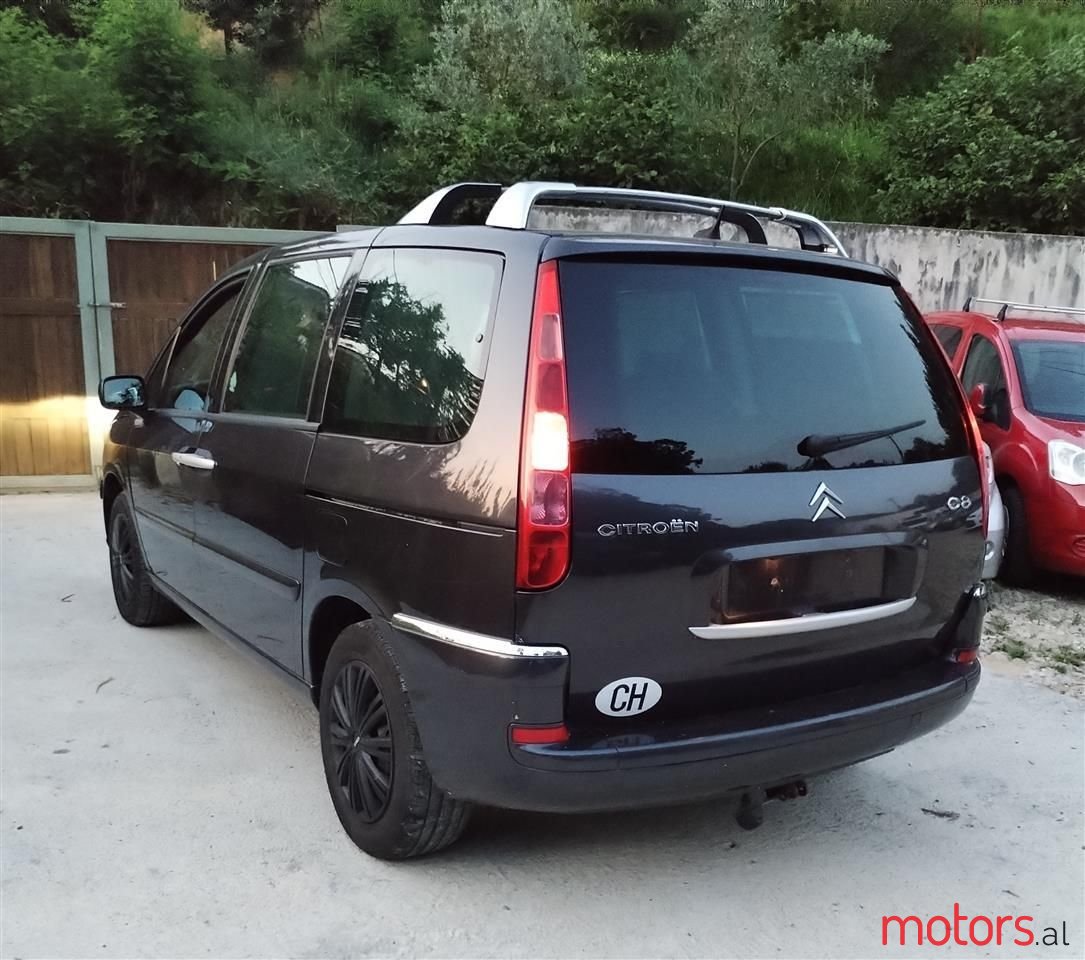 2008' Citroen C8 photo #4