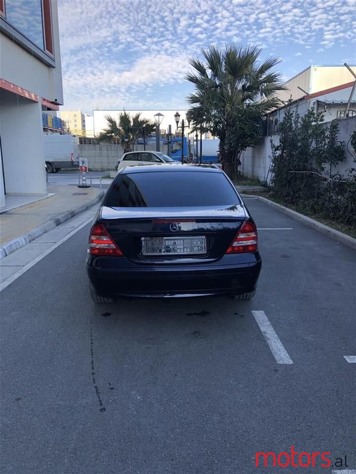 2005' Mercedes-Benz C 200 photo #2