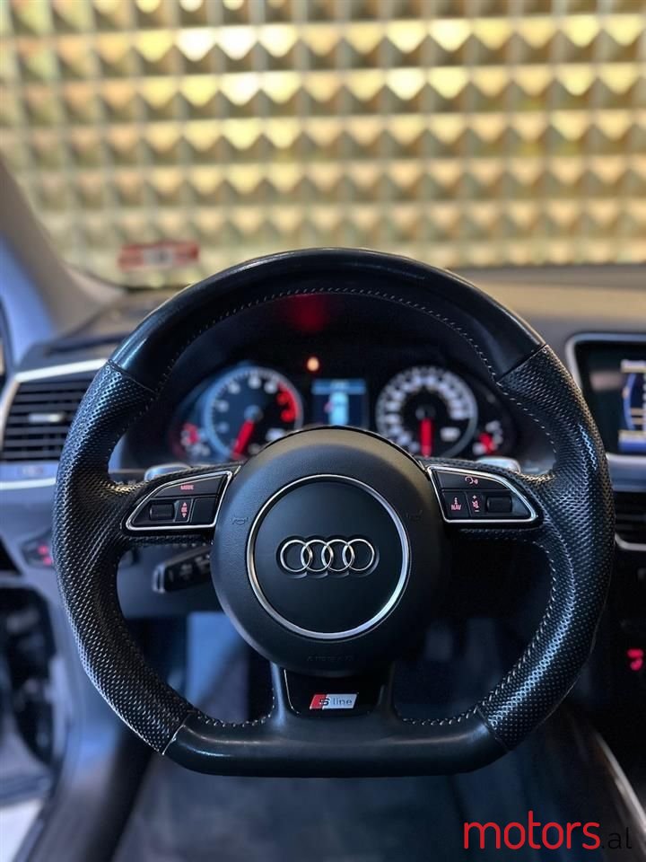 2013' Audi Q5 photo #4