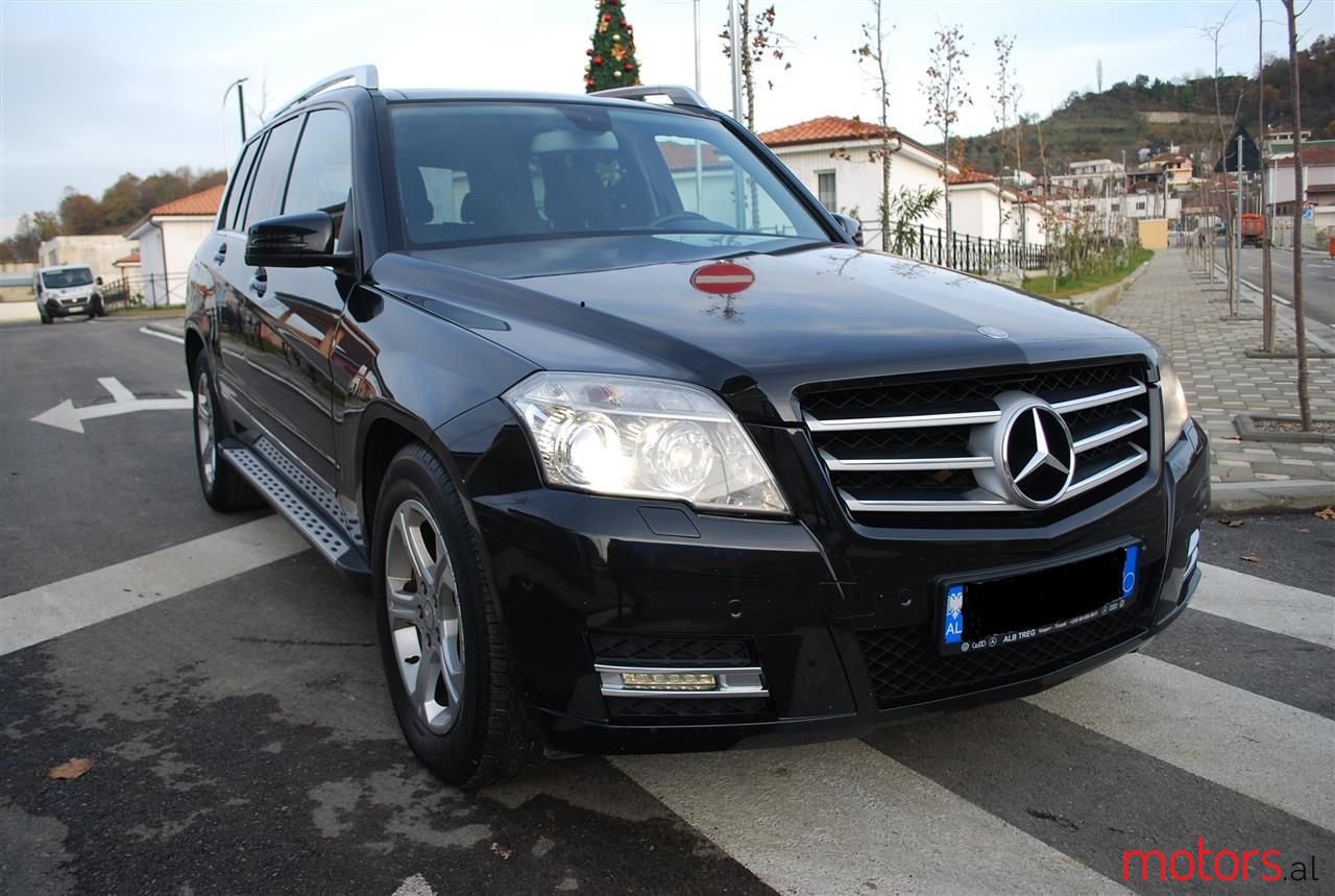 2010' Mercedes-Benz GLK 250 photo #1