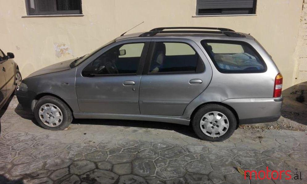 2003' Mercedes-Benz C 220 photo #1