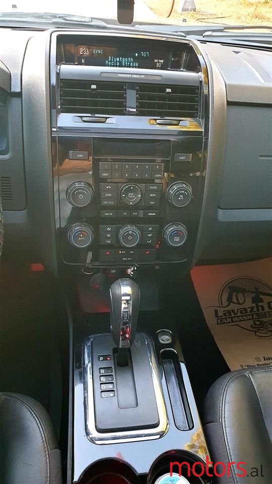 2011' Ford Escape photo #5