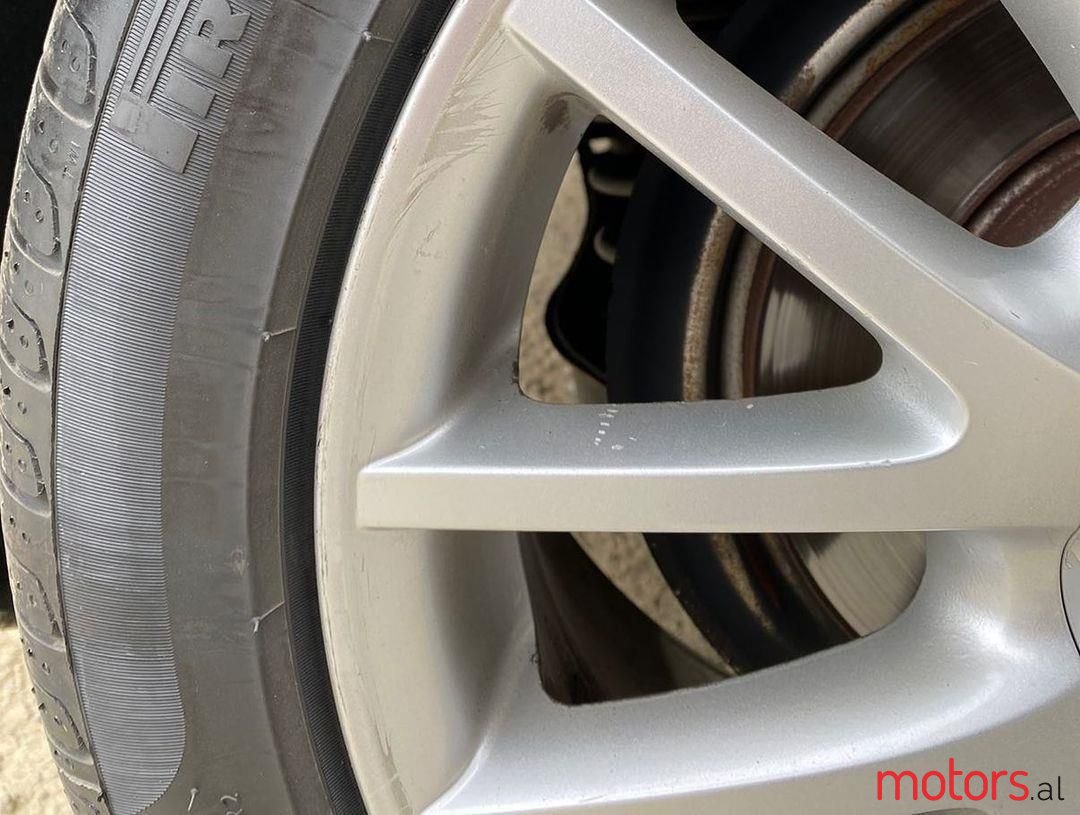 2009' Volkswagen Golf photo #1