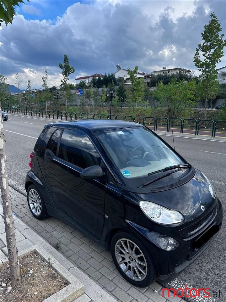 2011' Smart Fortwo photo #3