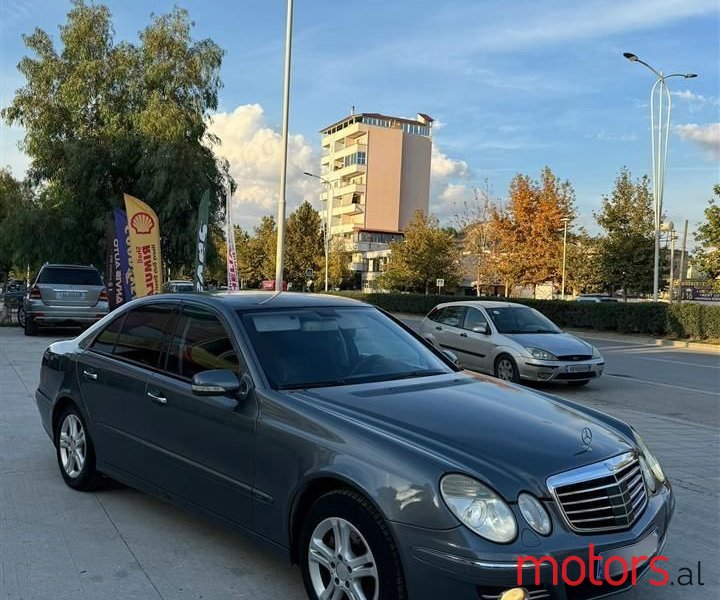 2007' Mercedes-Benz E 280 photo #1