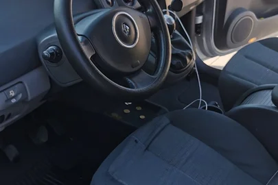 2006' Renault Scenic manual 1.9