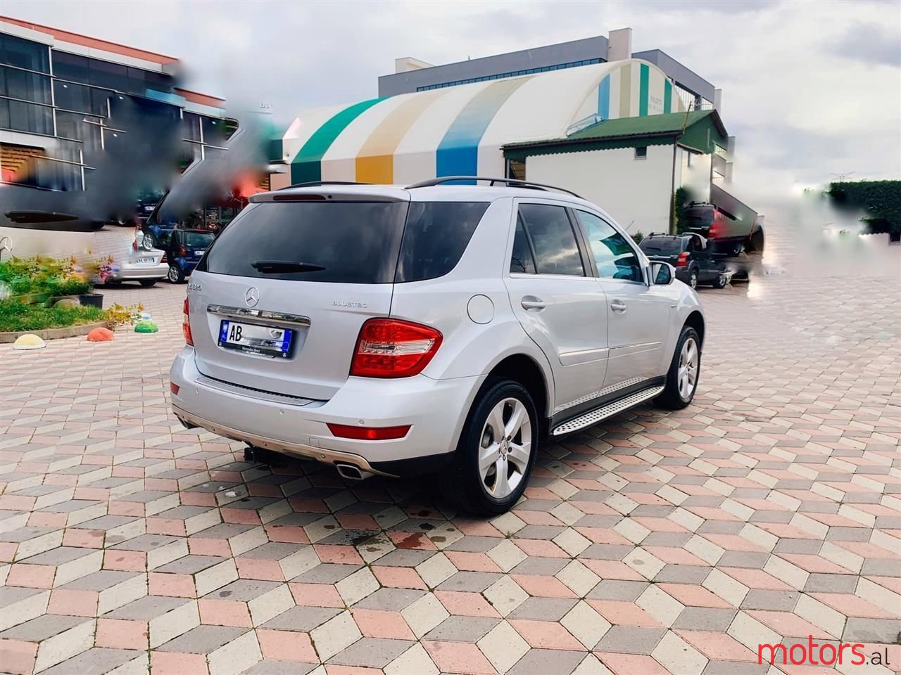 2010' Mercedes-Benz ML 320 photo #5