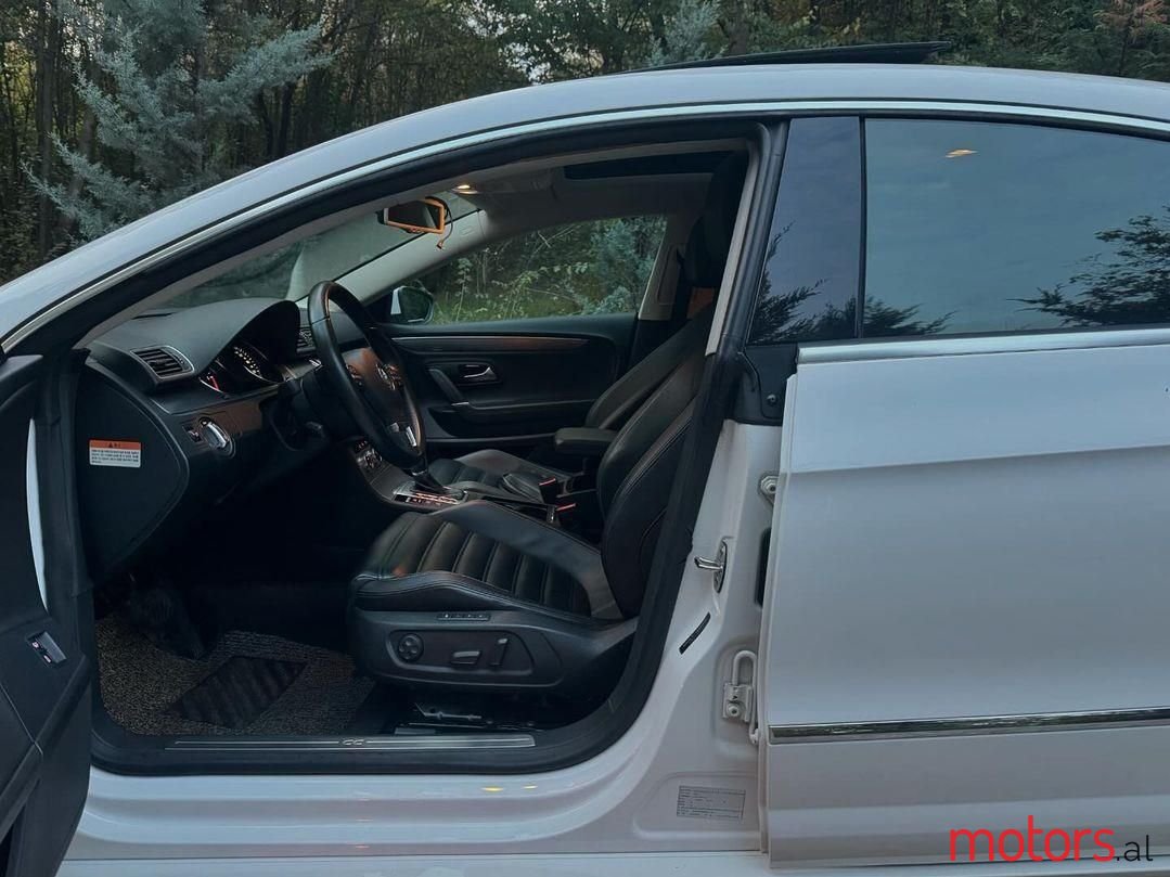 2014' Volkswagen photo #5