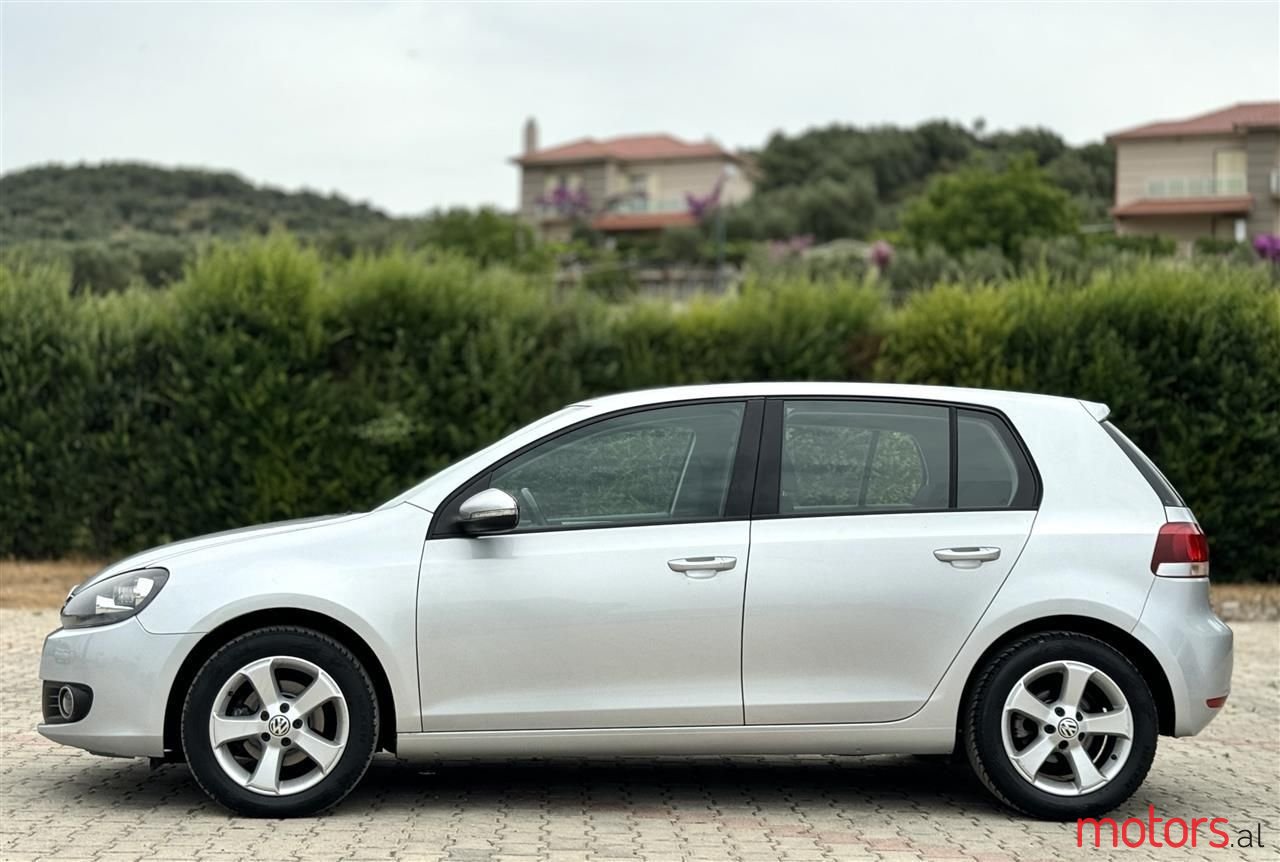 2014' Volkswagen Golf photo #3