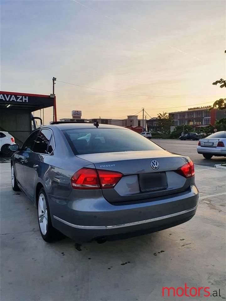 2014' Volkswagen Passat photo #1
