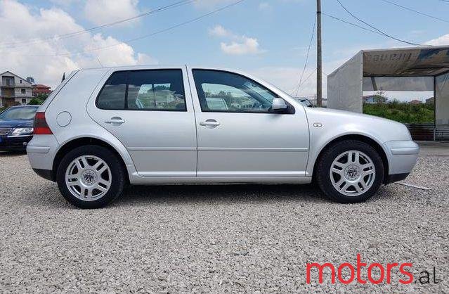 2000' Volkswagen Golf photo #1