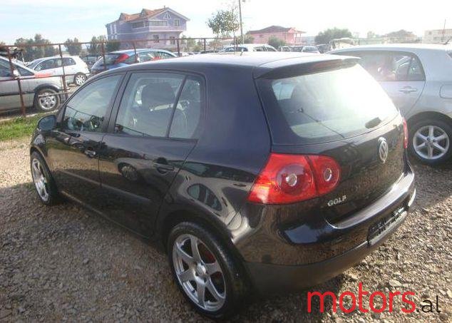 2005' Volkswagen Golf photo #2