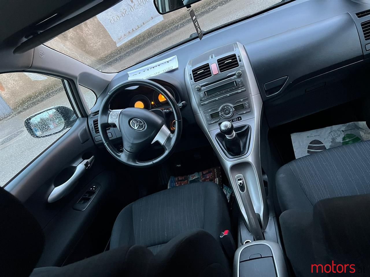 2008' Toyota Auris photo #6