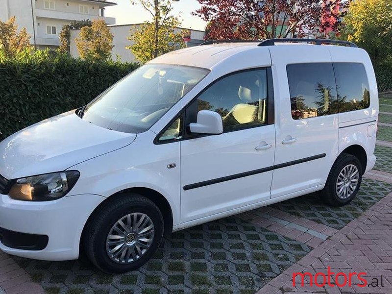 2013' Volkswagen Caddy photo #1