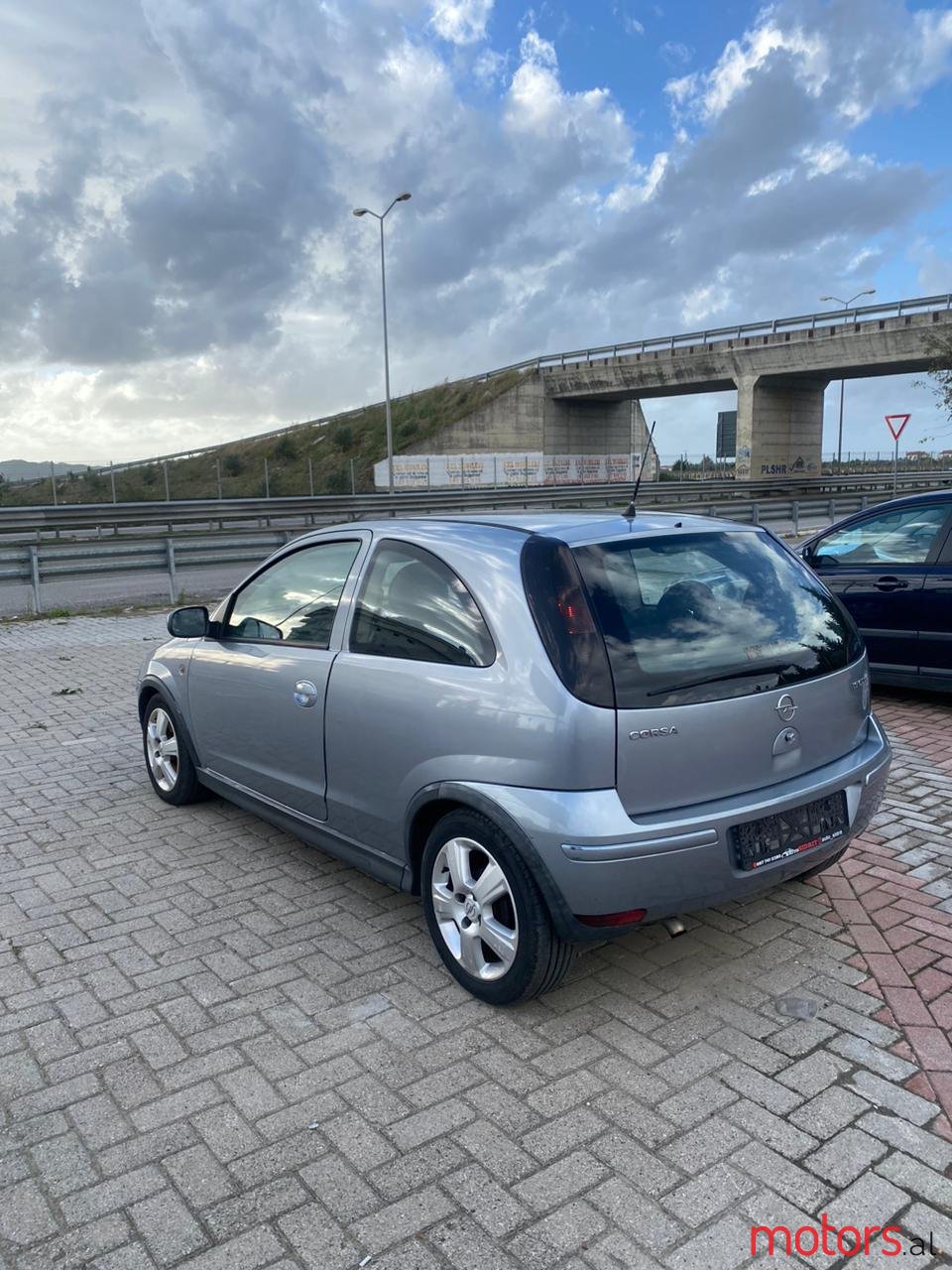 2004' Opel Corsa photo #3