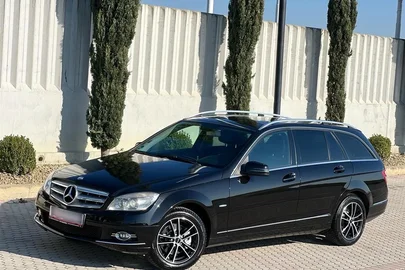 2009' Mercedes-Benz C 220