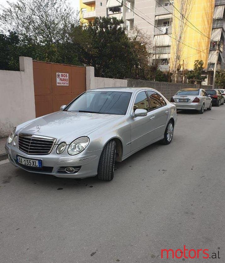 2007' Mercedes-Benz E 280 photo #2
