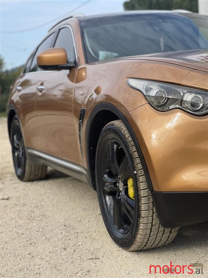 2009' Infiniti photo #2