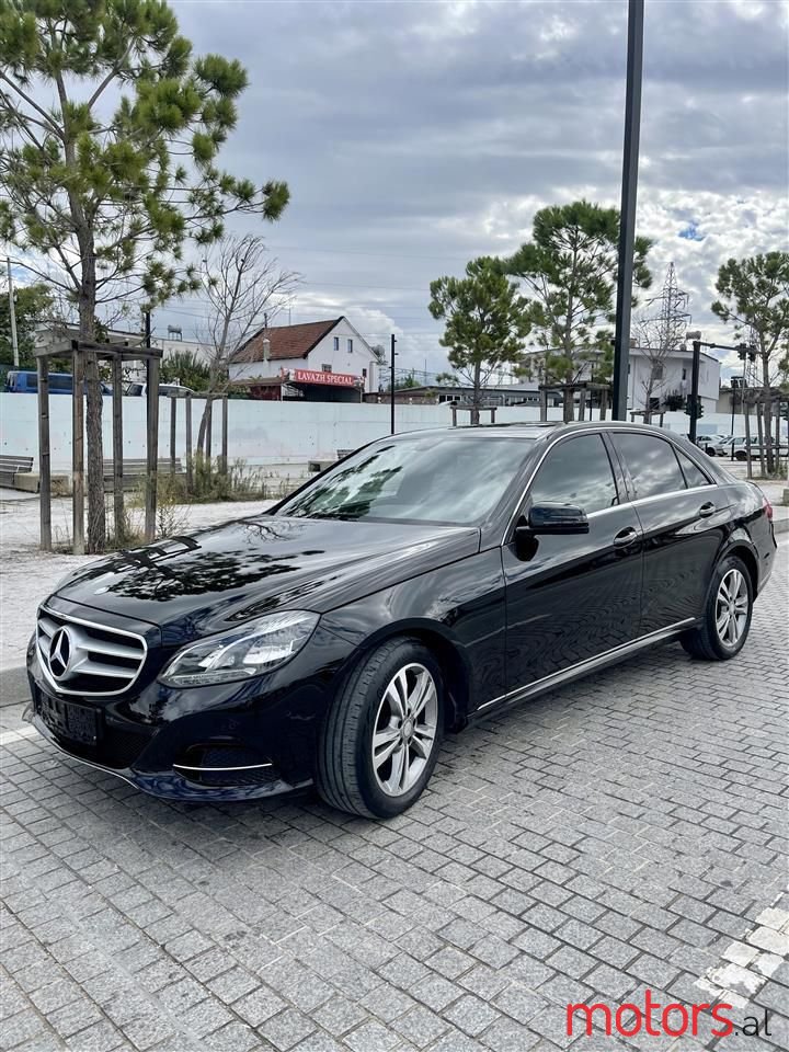 2014' Mercedes-Benz E 220 photo #4