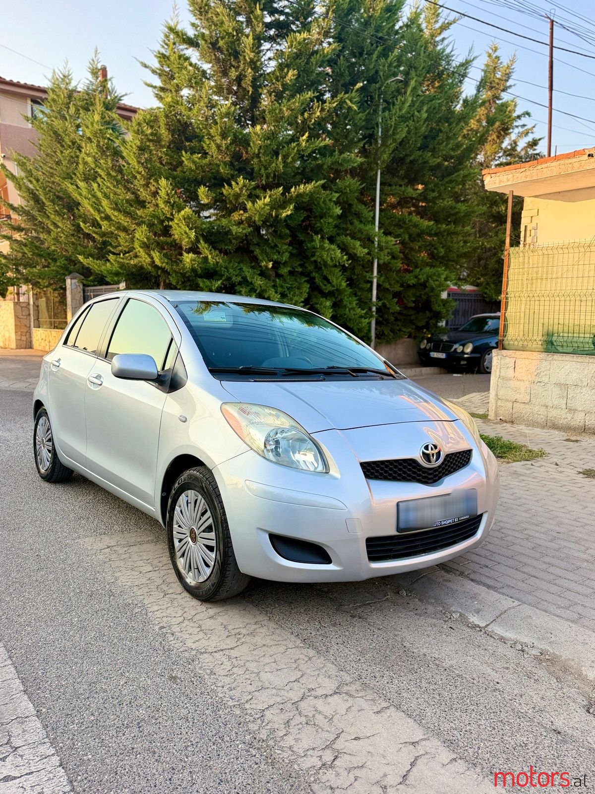 2009' Toyota Yaris photo #1